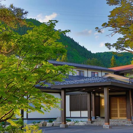 Yukemuri No Yado Inazumi Onsen Yuzawa  Exterior photo