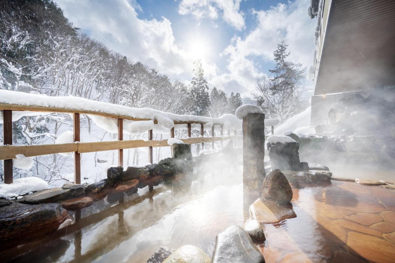 Yukemuri No Yado Inazumi Onsen Yuzawa  Exterior photo
